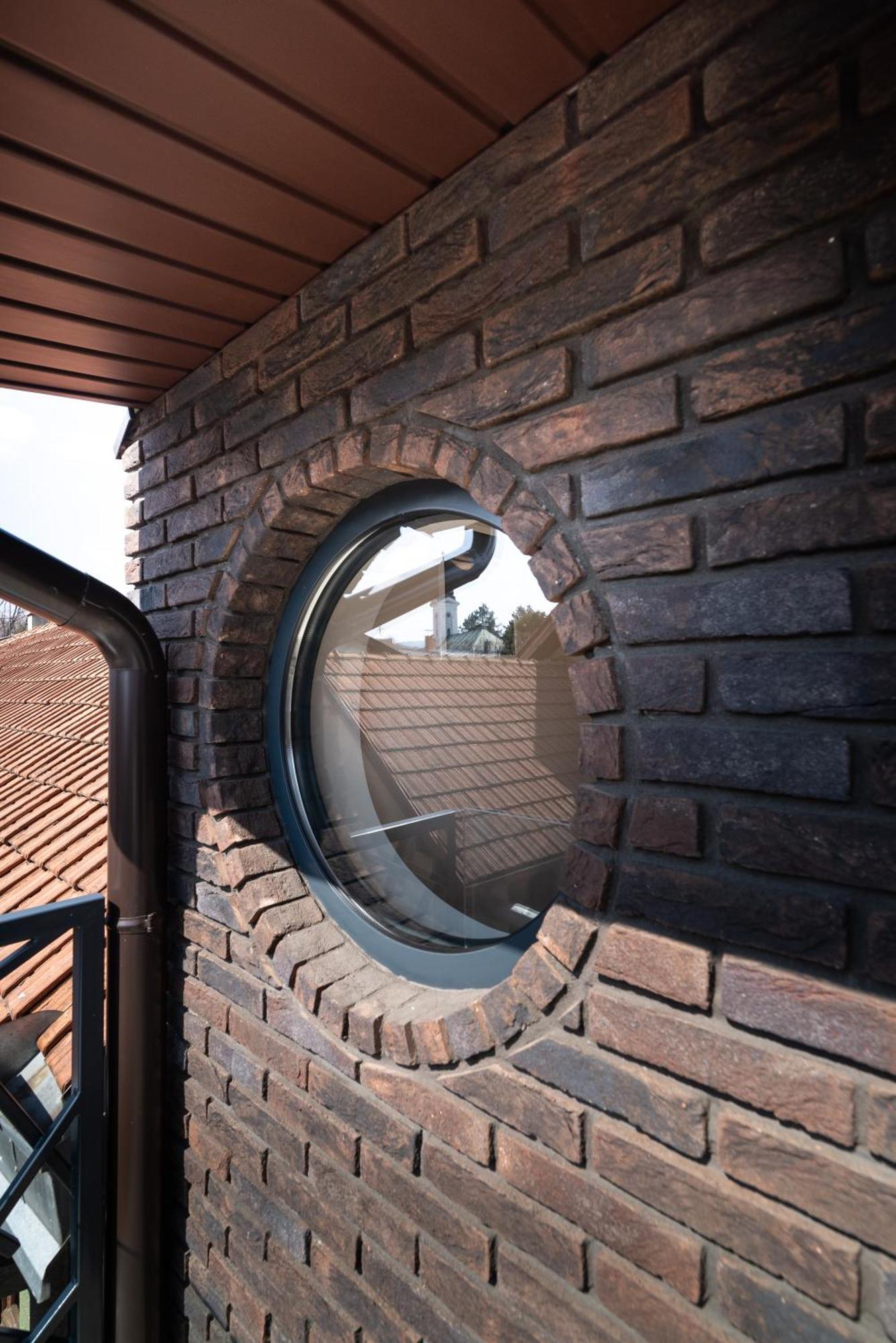 Central Point Valjevo Exterior foto